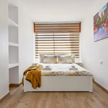 Guzman - Anais Calpe